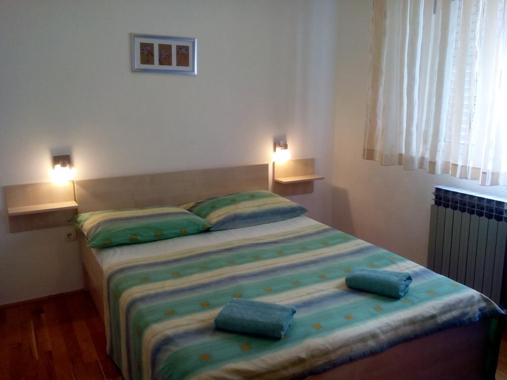 Apartment Petra Baška Voda Екстериор снимка