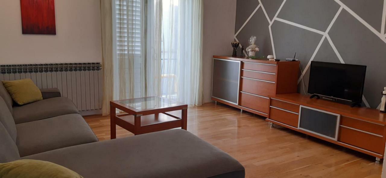 Apartment Petra Baška Voda Екстериор снимка