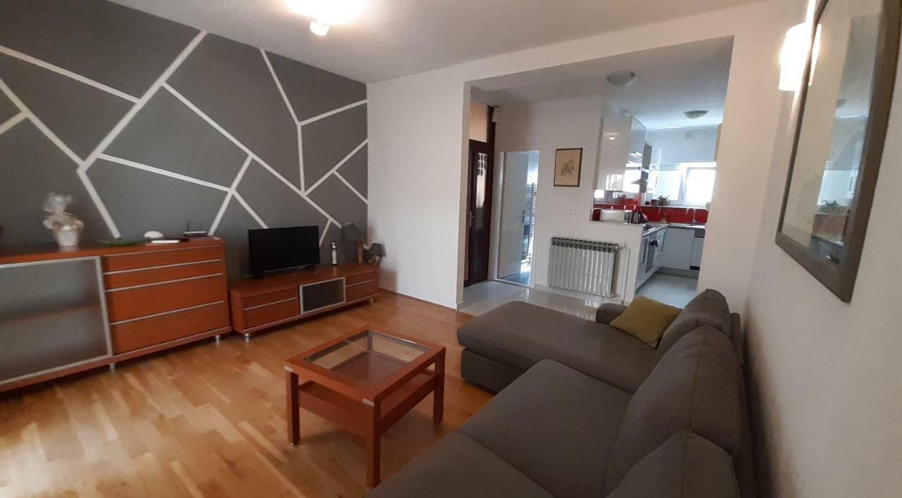Apartment Petra Baška Voda Екстериор снимка
